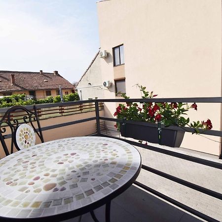 Luxury Apartment Central Targu Mures Exterior foto