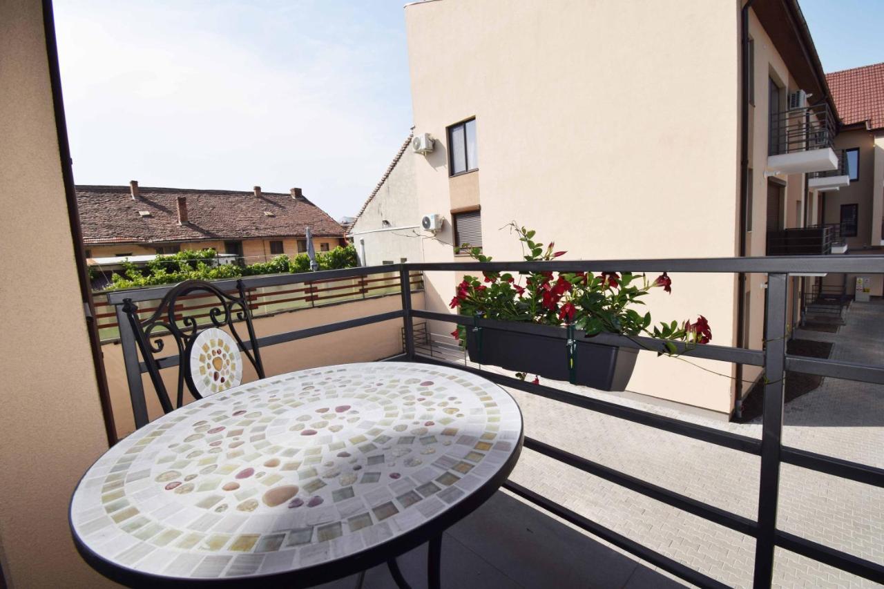 Luxury Apartment Central Targu Mures Exterior foto
